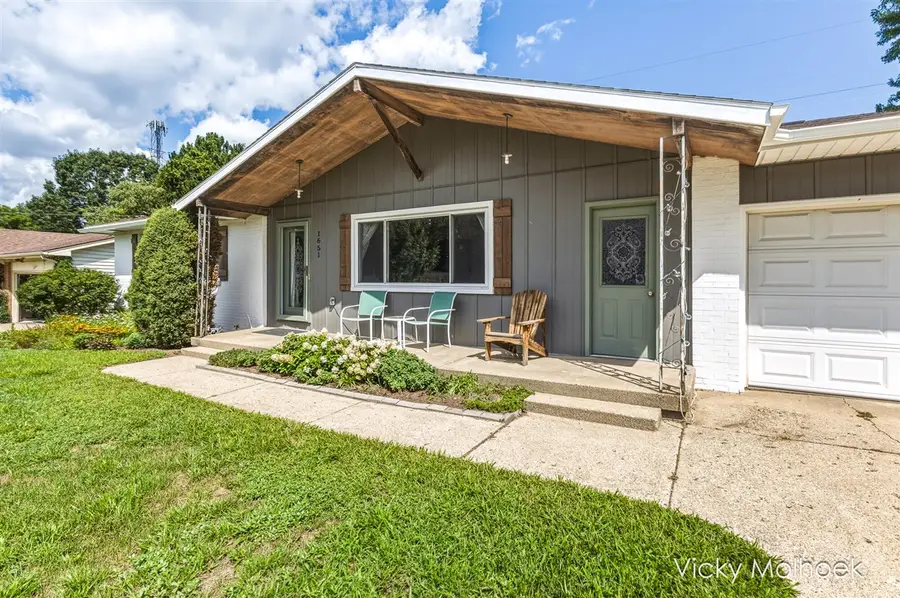 1651 Sunny Creek, Kentwood, MI 49508 - #3