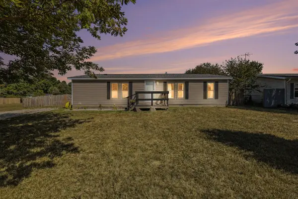 611 Locust, Howard City, MI 49329
