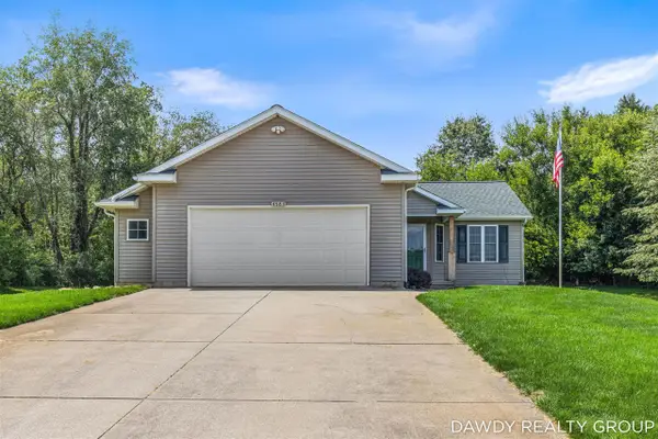 4563 Redbud, Middleville, MI 49333