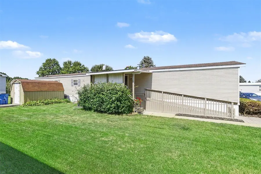 69205 Garver Lake #52, Edwardsburg, MI 49112 - #3