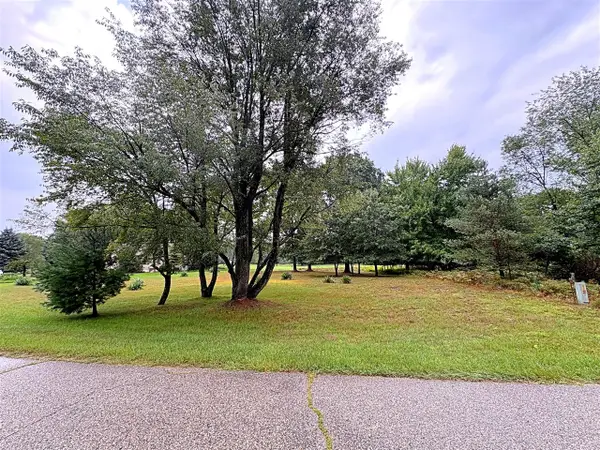 7404 Regency, Stanwood, MI 49346