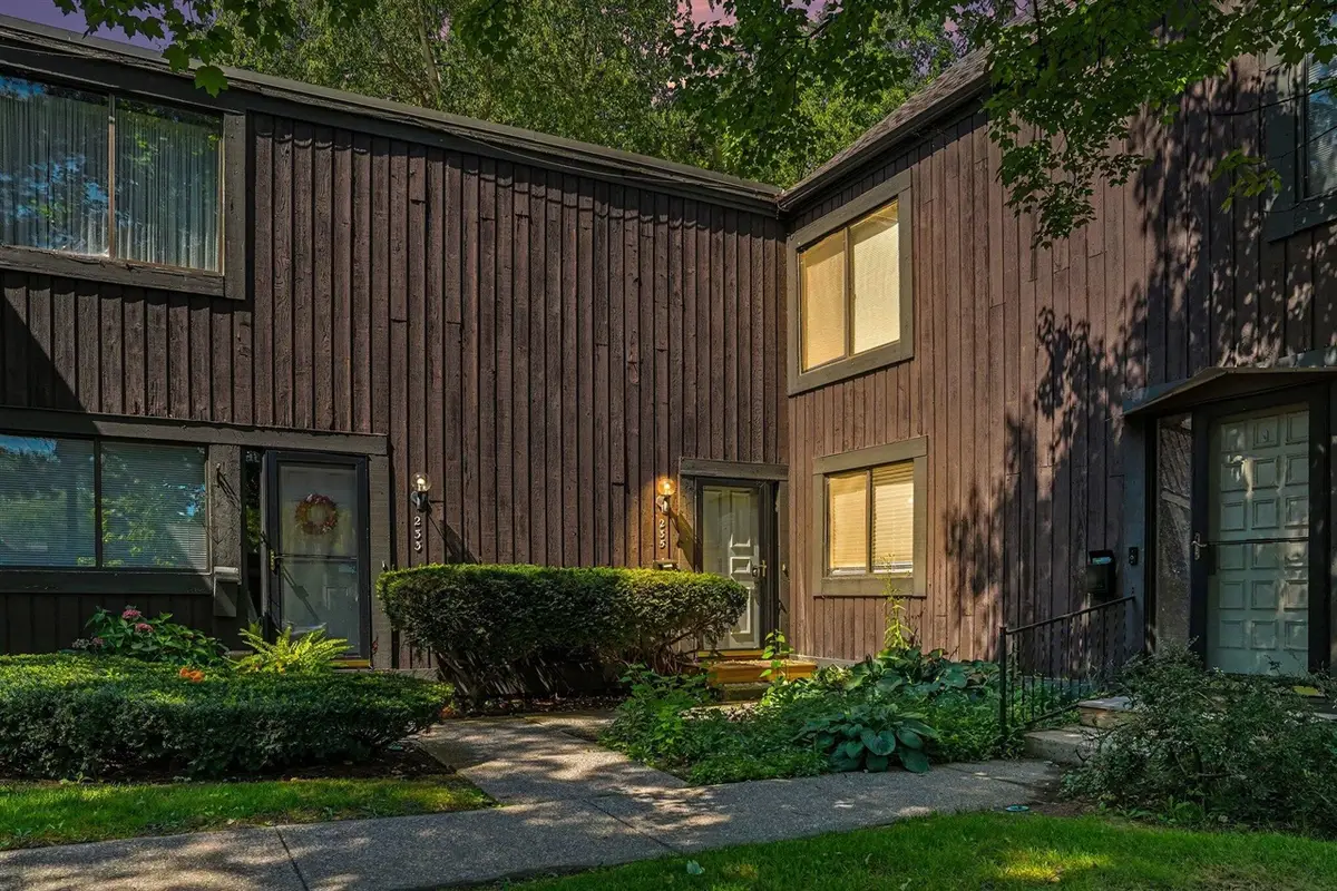 235 Durness, Kalamazoo, MI 49006 - #1