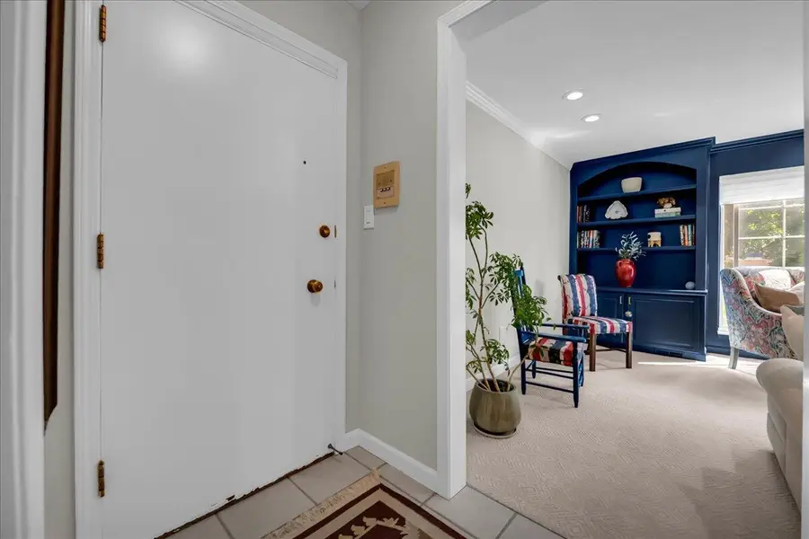 1750 Tiverton, Bloomfield Hills, MI 48304 - #3