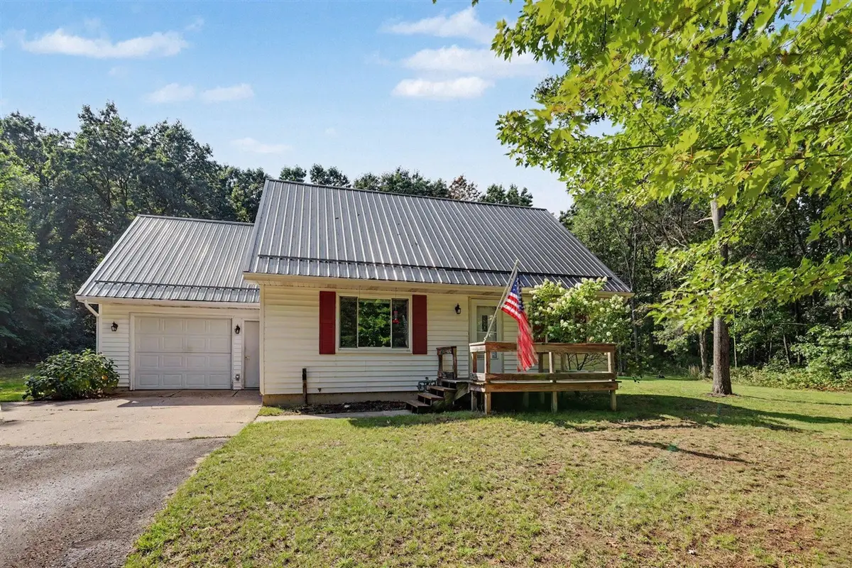 5910 Pine, Greenville, MI 48838 - #1