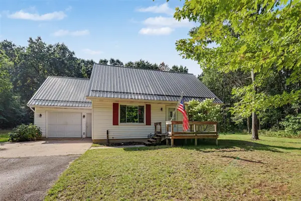 5910 Pine, Greenville, MI 48838