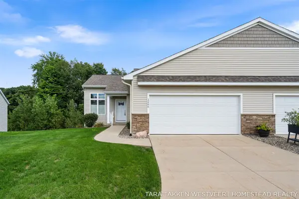 1266 S Village, Kalamazoo, MI 49009