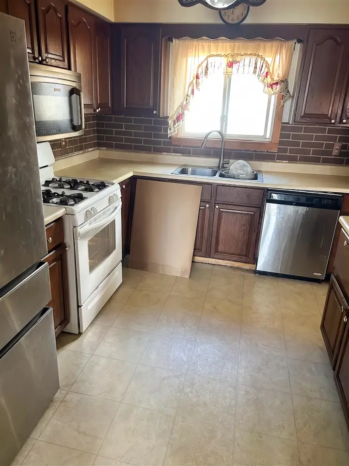 145 N Isabelle, Smiths Creek, MI 48074 - #3