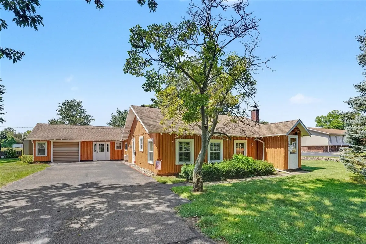 56672 S Main, Mattawan, MI 49071 - #1