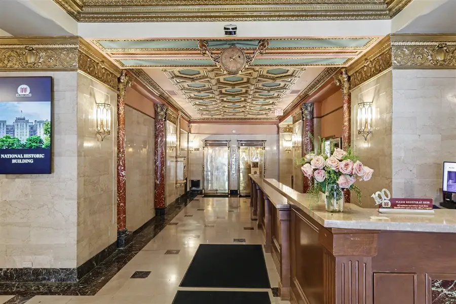 15 E Kirby #426, Detroit, MI 48202 - #2