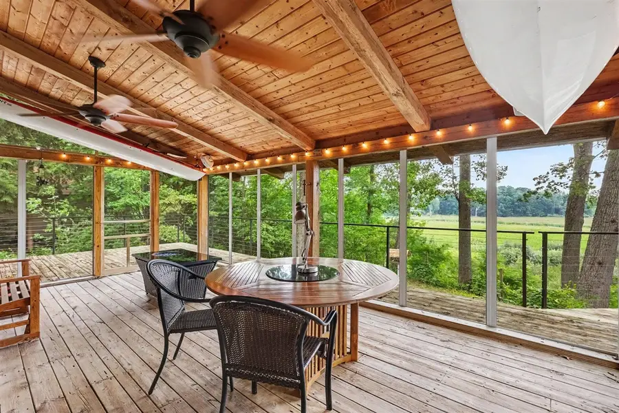 127 E Maple, Fruitport, MI 49415 - #2