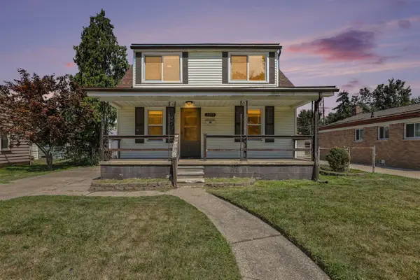 21915 Ridgeway, Saint Clair Shores, MI 48080