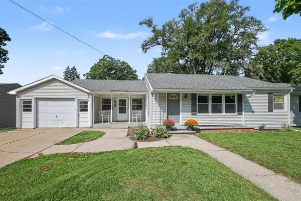 832 N Jefferson, Lowell, MI 49331