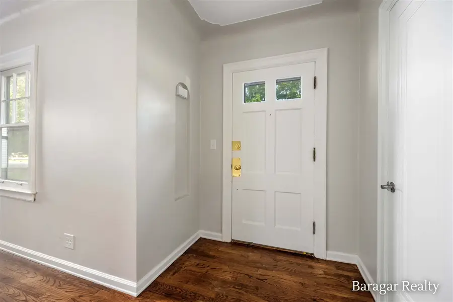 920 Ellsmere, Grand Rapids, MI 49505 - #3