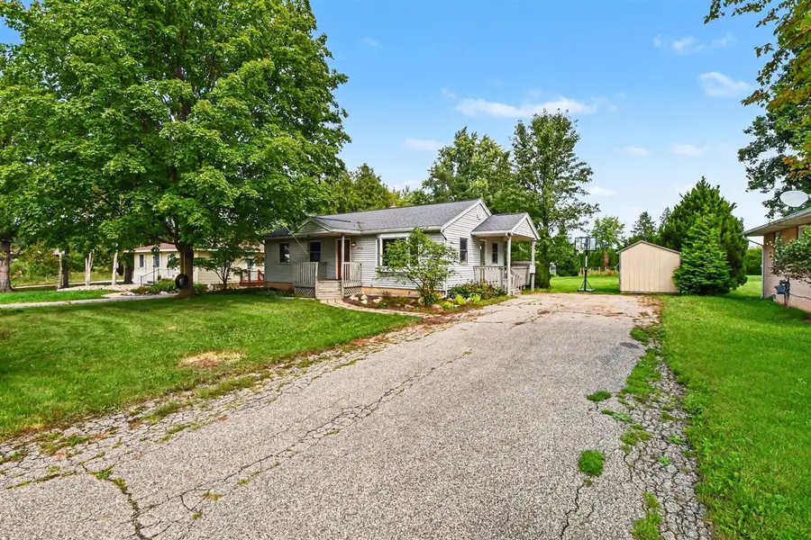 2146 Engleside, Grand Rapids, MI 49546 - #3