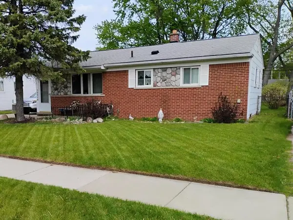 12415 Clinton River, Sterling Heights, MI 48313