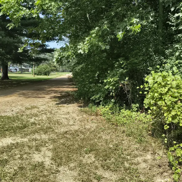 Elanor - South Of House, Niles, MI 49120