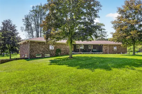 50295 St Joseph, Paw Paw, MI 49079