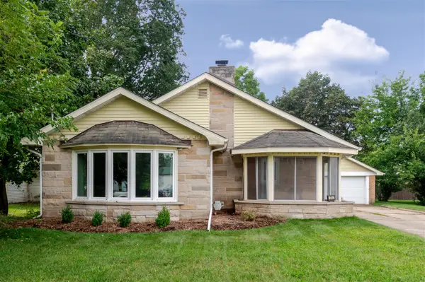 214 Cedar, Paw Paw, MI 49079