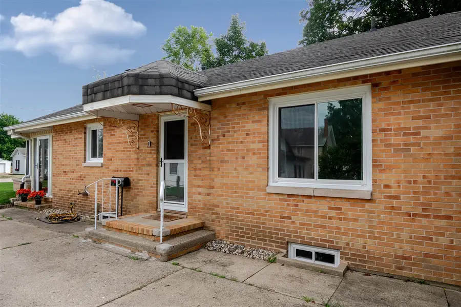 214 Cedar, Paw Paw, MI 49079 - #2