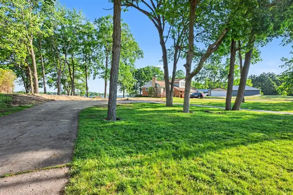 2833 Woodhams, Portage, MI 49002
