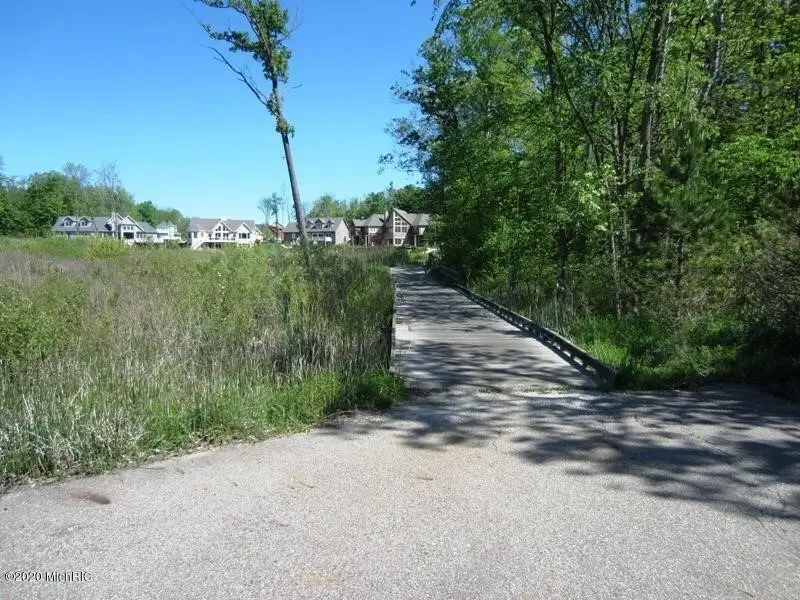 8589 Heron, Watervliet, MI 49098 - #3