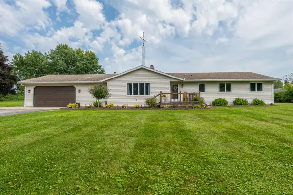 13639 S Three Oaks, Sawyer, MI 49125
