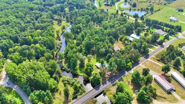 9871 7 Mile, Stanwood, MI 49346