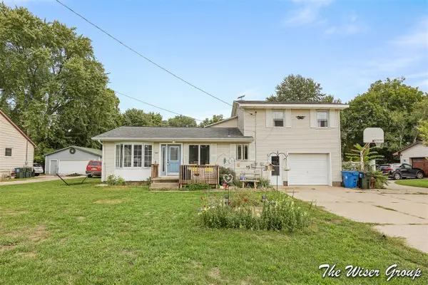 3694 Center, Ravenna, MI 49451