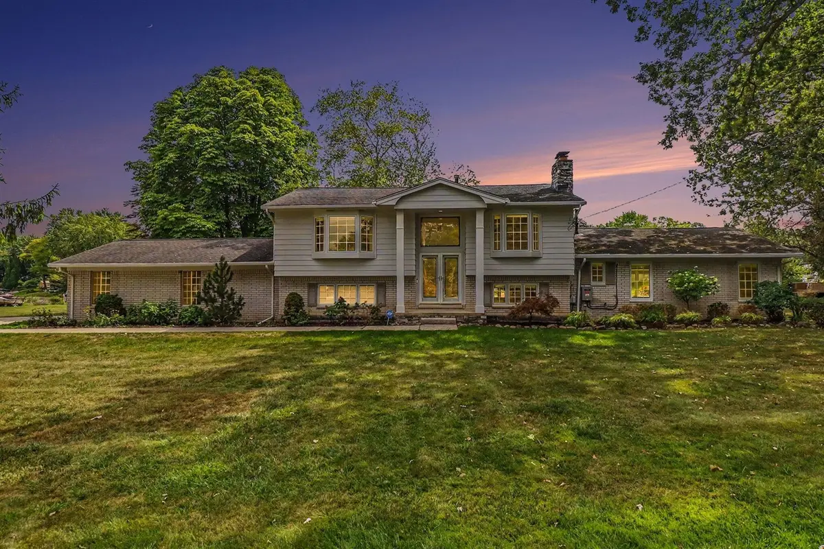 7436 Oak Bay, White Lake, MI 48383 - #1
