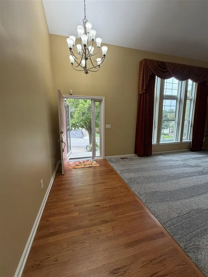 34763 Pickford, Farmington Hills, MI 48335 - #3