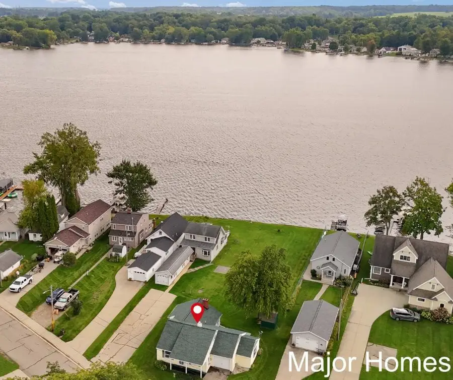 734 Lakeview, Lake Odessa, MI 48849 - #2