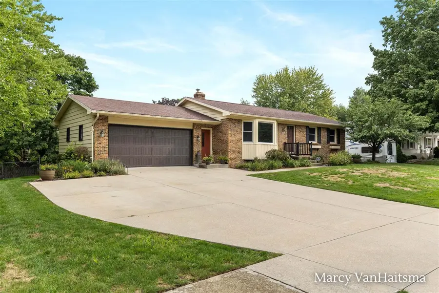 1151 Brownell, Grand Rapids, MI 49508 - #2