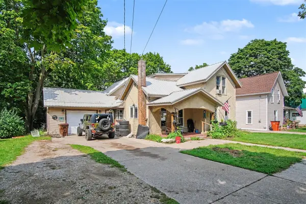 717 S Broas, Belding, MI 48809