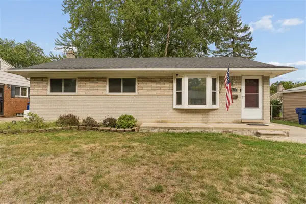 8234 Holly, Canton, MI 48187