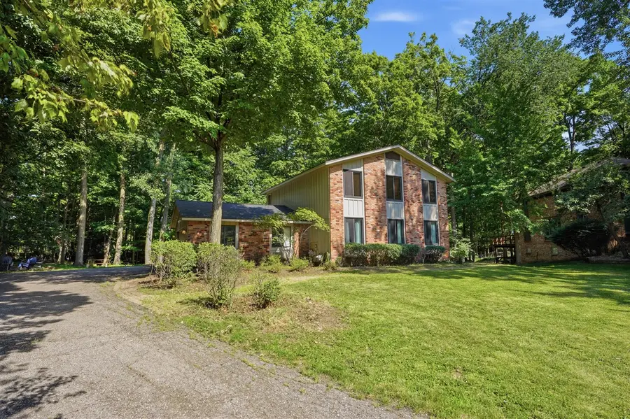 21542 Beauford, Northville, MI 48167 - #3
