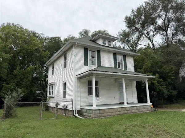 1127 Niagara, Grand Rapids, MI 49507