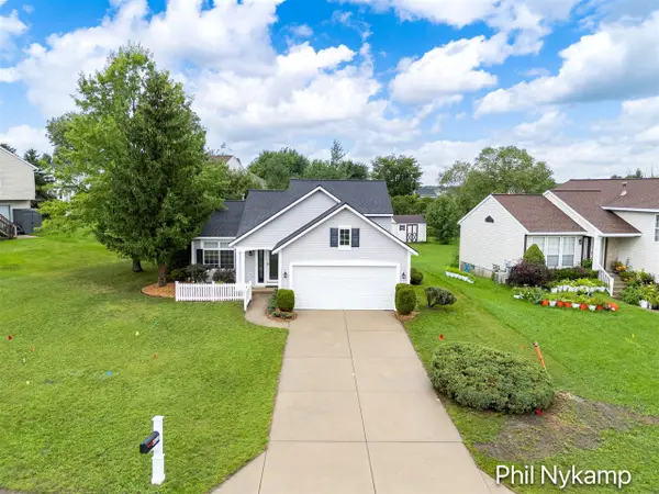 3431 Clear View, Holland, MI 49424
