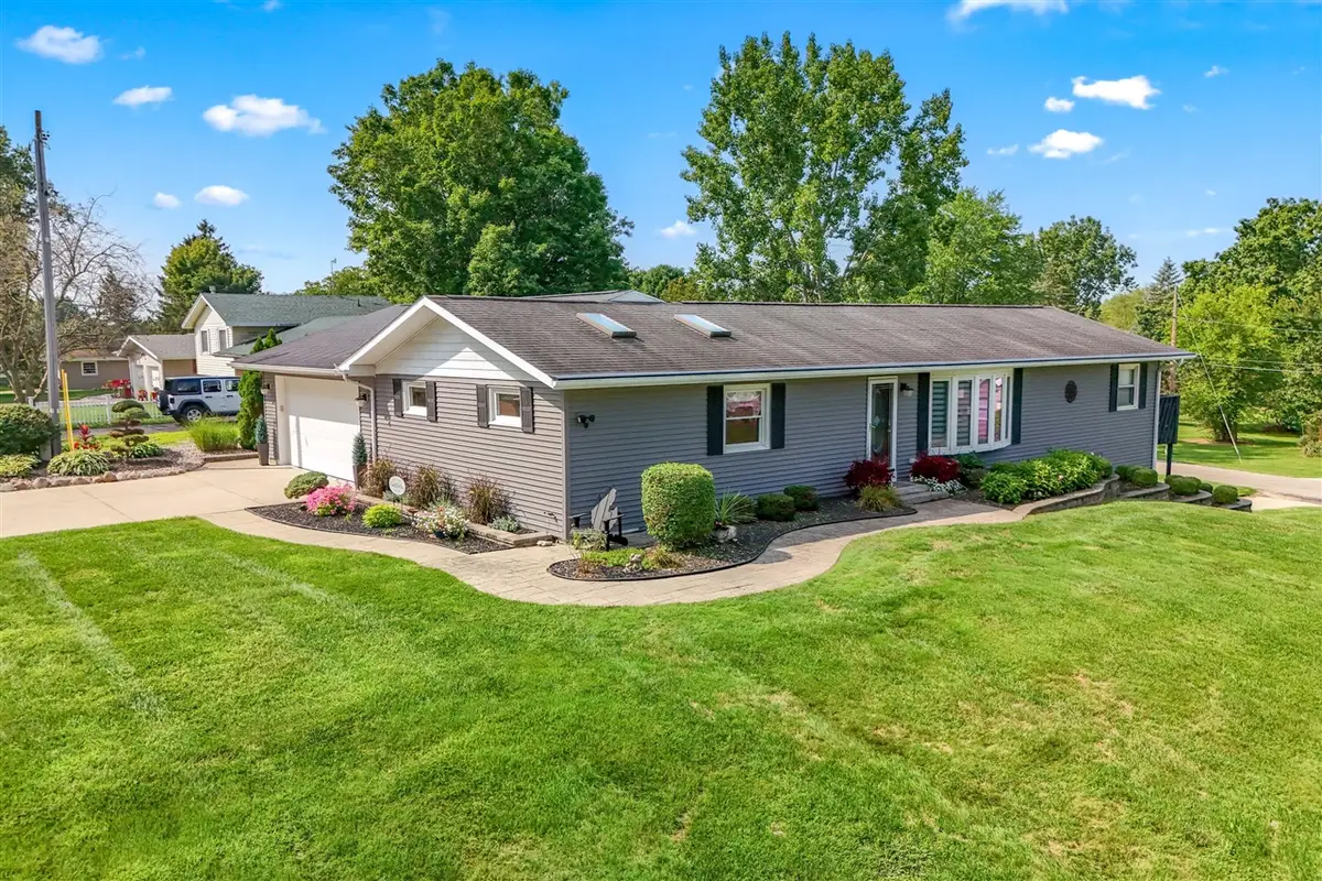 745 Wright, Jonesville, MI 49250 - #1