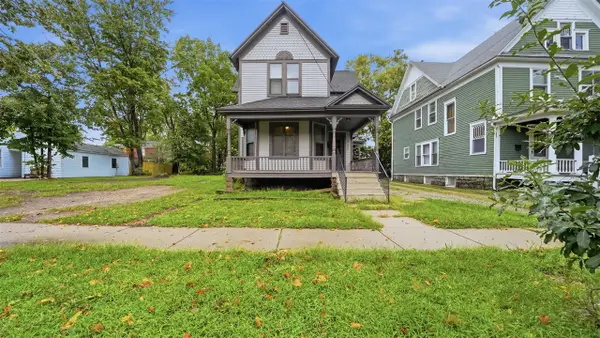 712 W Walnut, Kalamazoo, MI 49007
