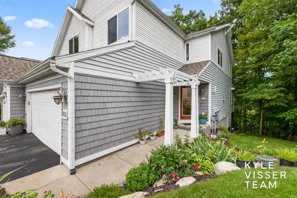 816 Pinnacle Run #21, Grand Rapids, MI 49546