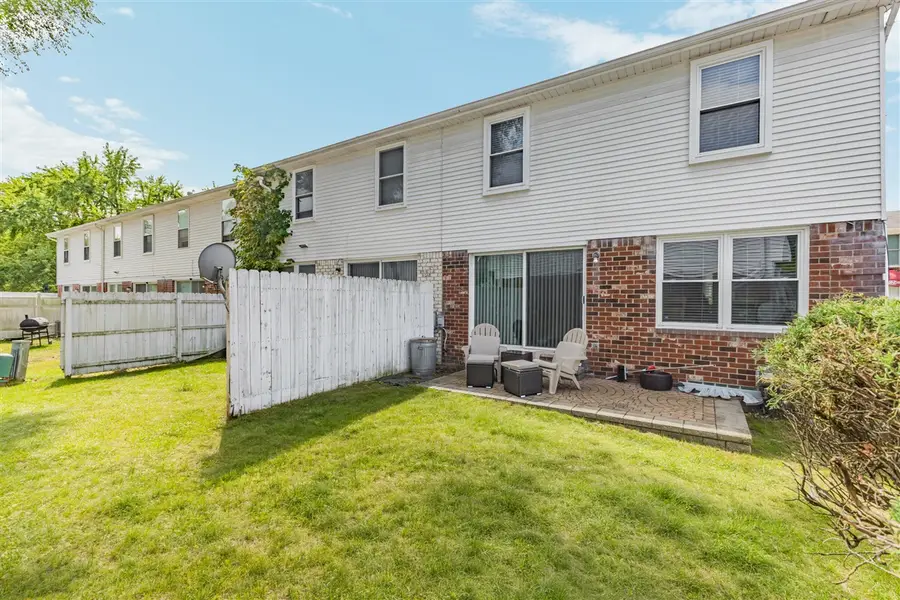 21691 Hidden Rivers #50, Southfield, MI 48075 - #3