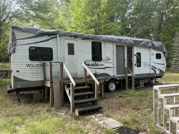 2122 N Mieras, Irons, MI 49644