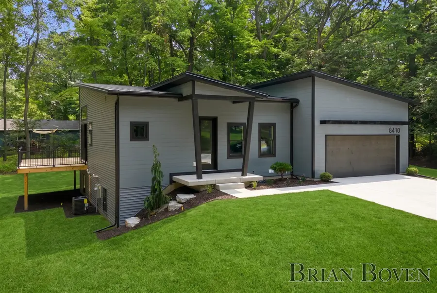 8410 Brower, Rockford, MI 49341 - #2