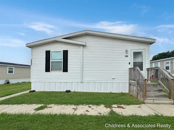1637 Candytuft, Albion, MI 49224