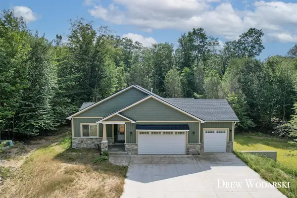 10 Morton, Montague, MI 49437