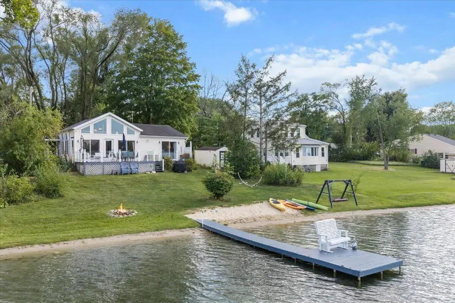25030 Lakeshore, Dowagiac, MI 49047 - #2