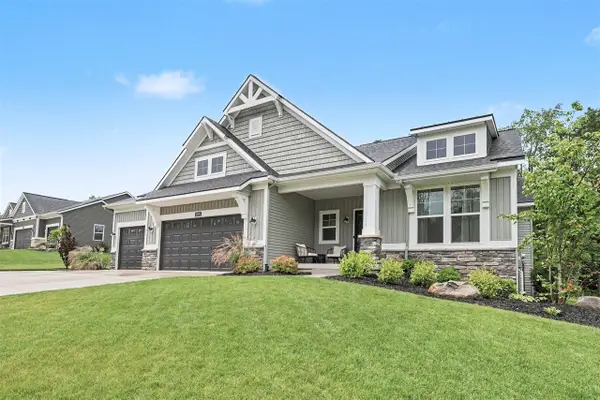 3899 Autumn Acres, Rockford, MI 49341