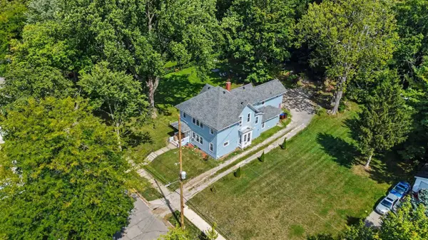 939 Maple, Jackson, MI 49203