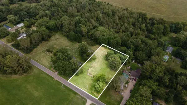 67621 70th, Watervliet, MI 49098
