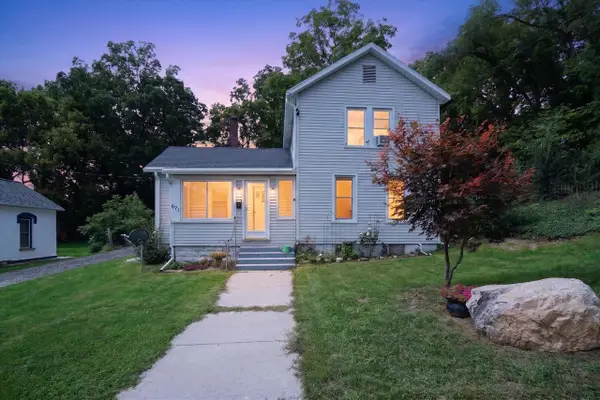 671 N Jackson, Ionia, MI 48846